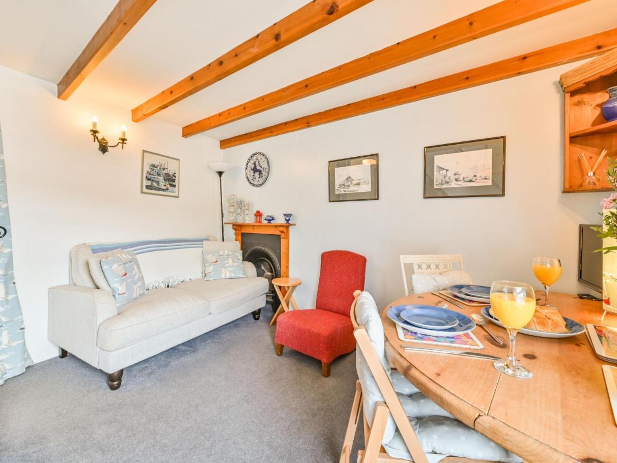 Holiday Home Dolphin Cottage By Interhome メバギシー エクステリア 写真